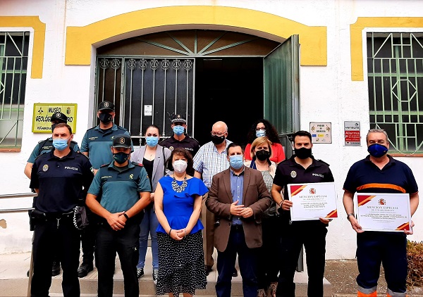 Agradecimiento a la Polica Local y Proteccin Civil