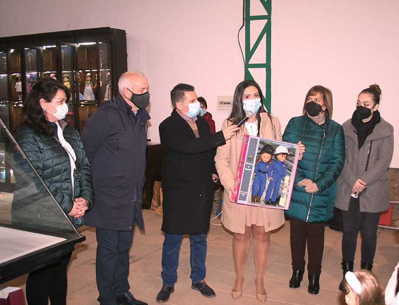 Concurso entibadores, donativo a Cruz Roja