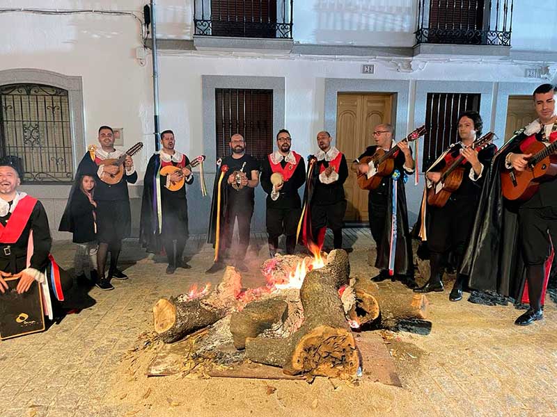 La Tuna y Aora, un idilio para siempre