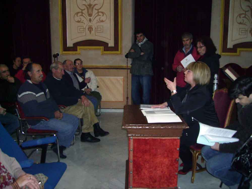 Afectados por el retraso de la electrificacin rural