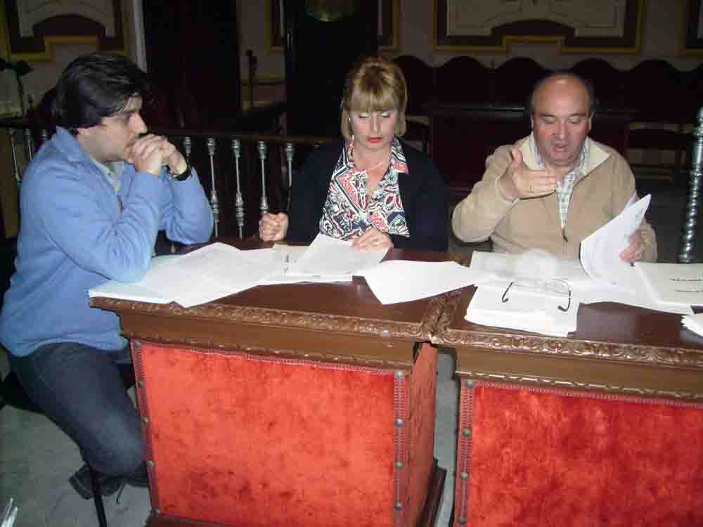 Afectados por el retraso de la electrificacin rural