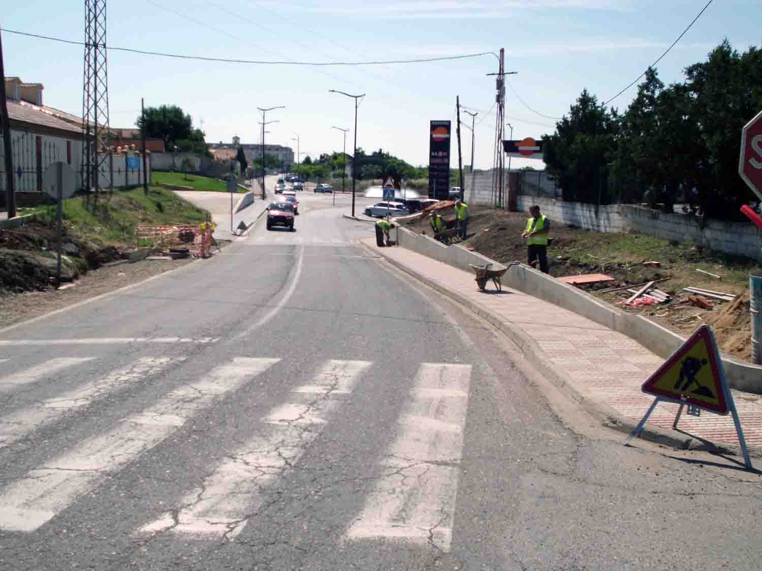 Cambian los colectores y al acerado 