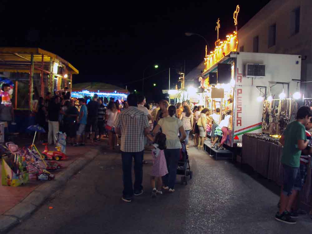 Feria de la barriada Santiago Garc�a Fuentes