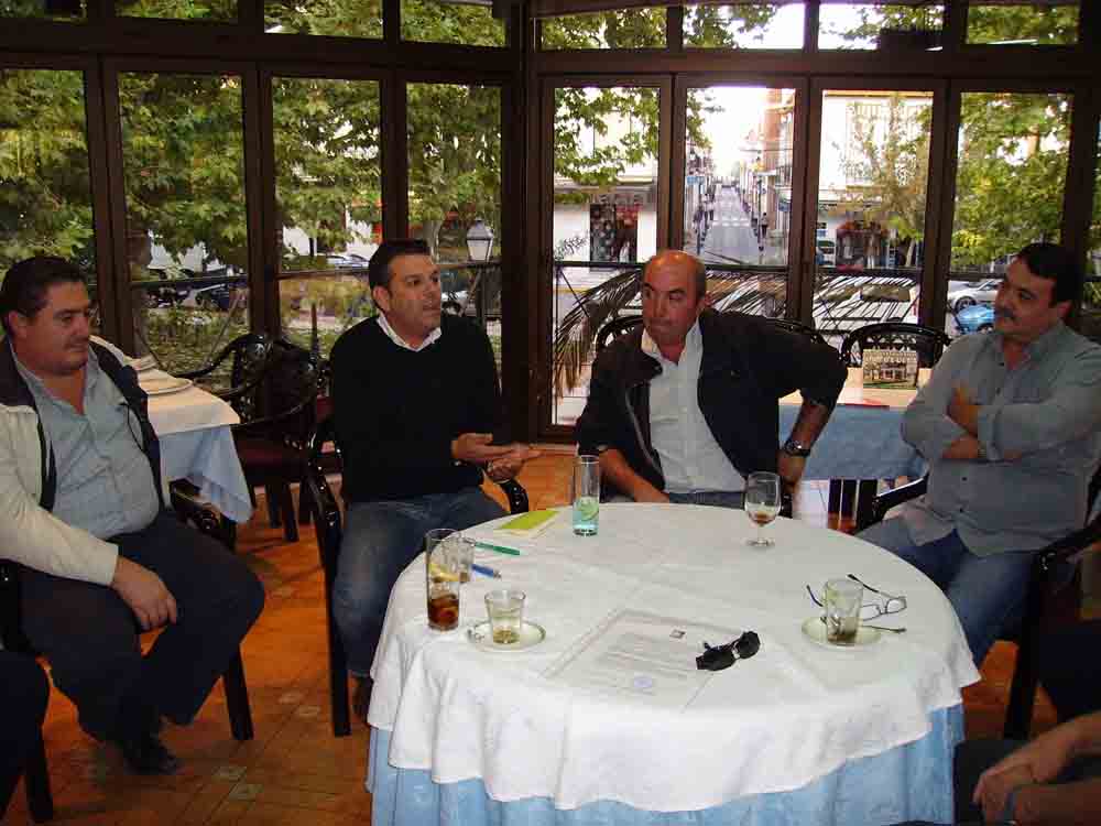 Re�ni�n con los sindicatos del Guadiato en Rte. La Belita