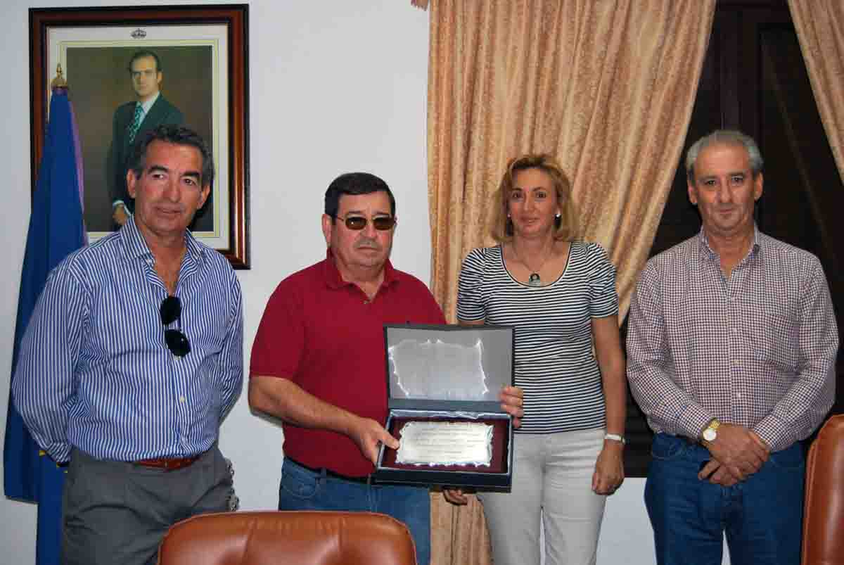 Visita de la Casa de Andaluc�a en Baleares a Villaviciosa 