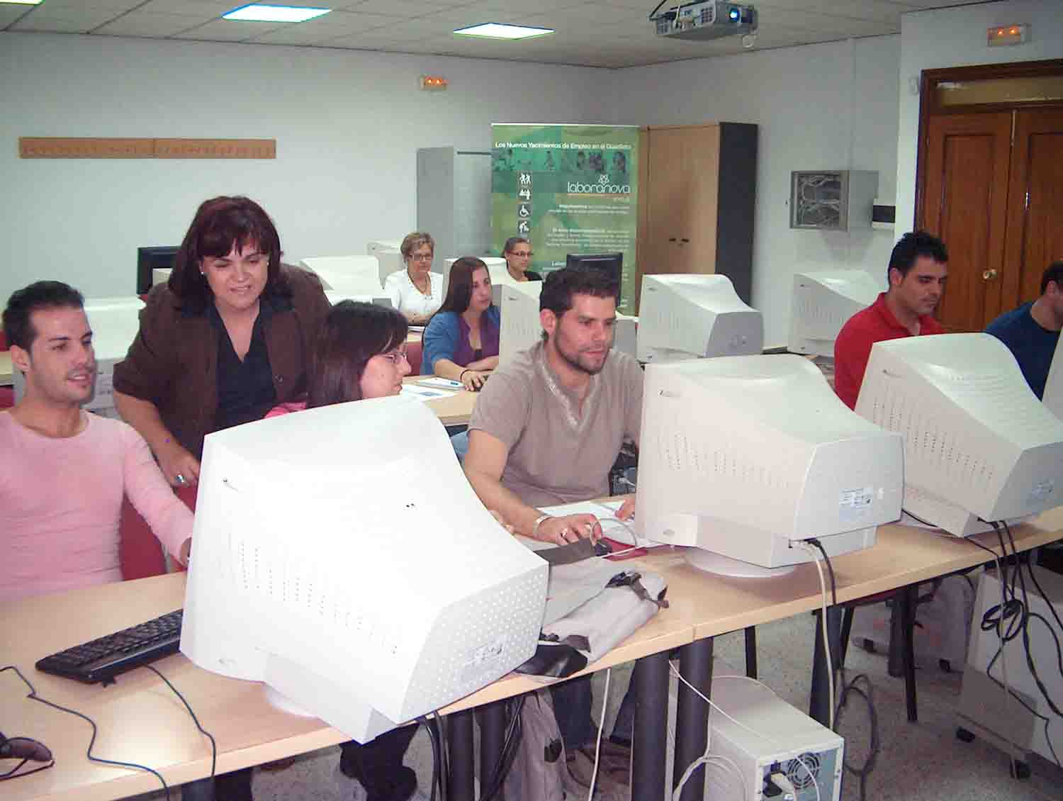 Formacin y apoyo econmico