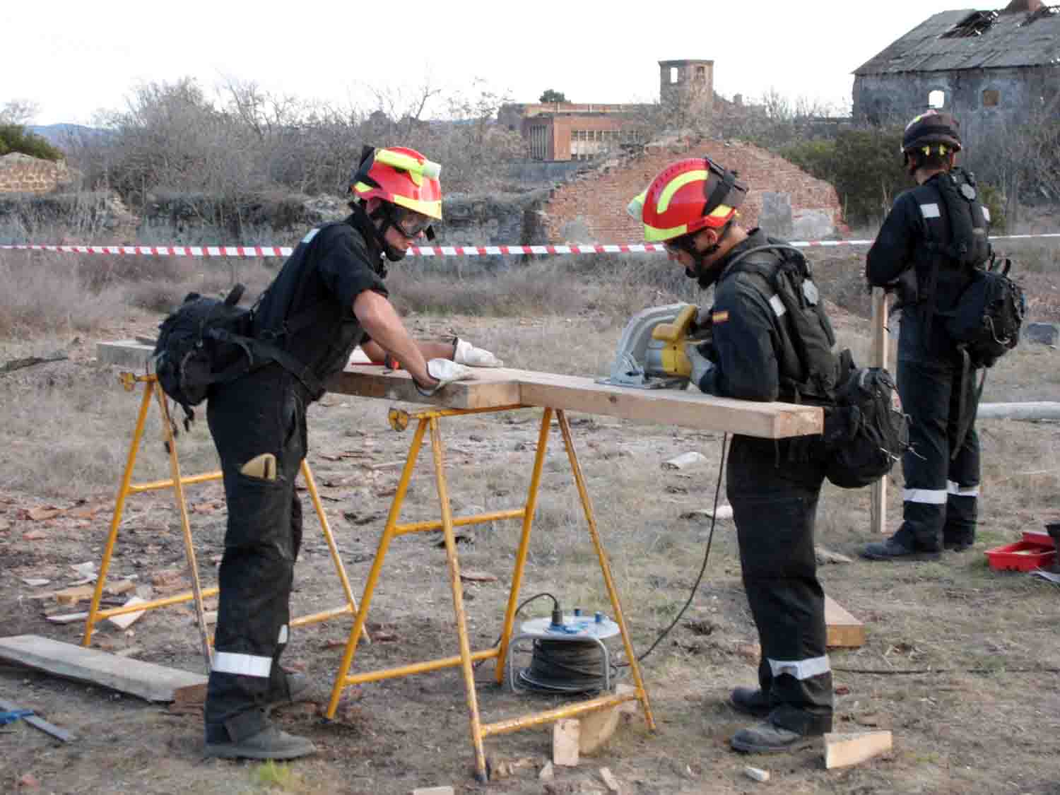 Jornadas de trabajo de la UME en Pe�arroya