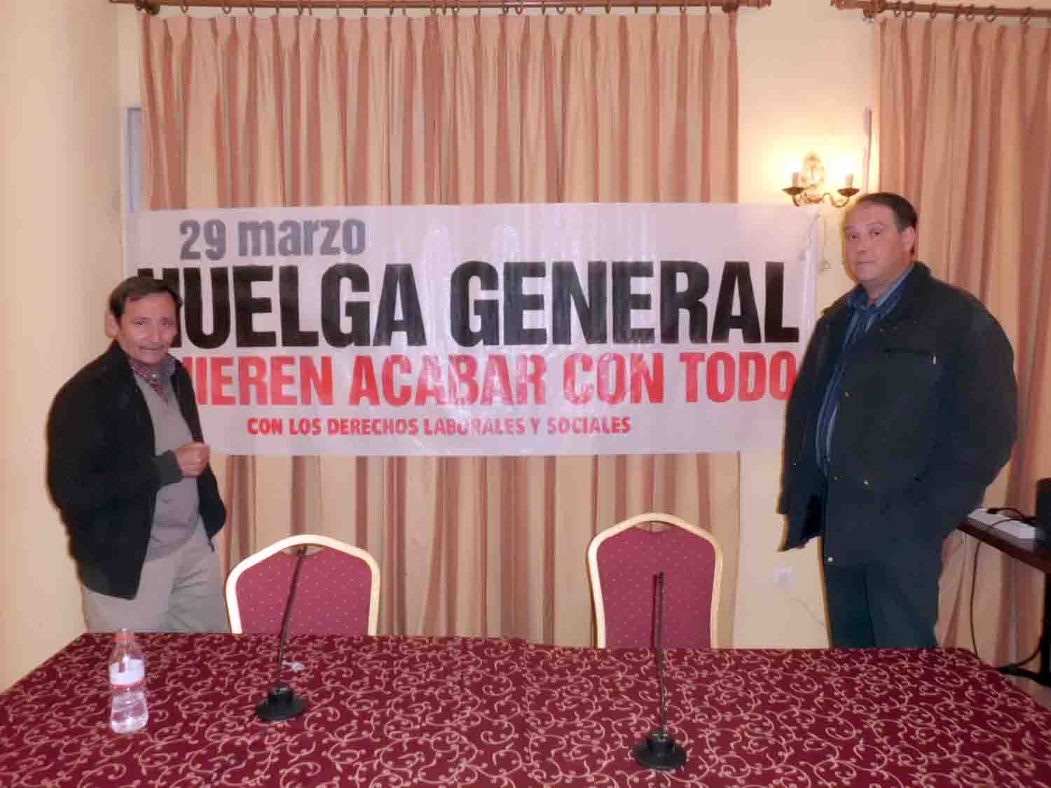 UGT y CCOO tratan de sensibilizar a la poblacin