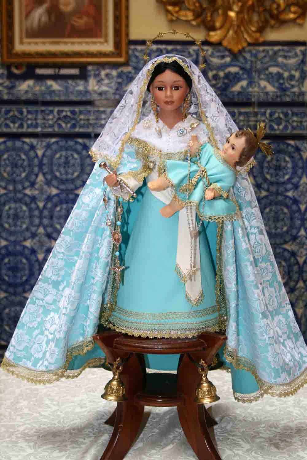 Exposici�n de figuras cofrades 