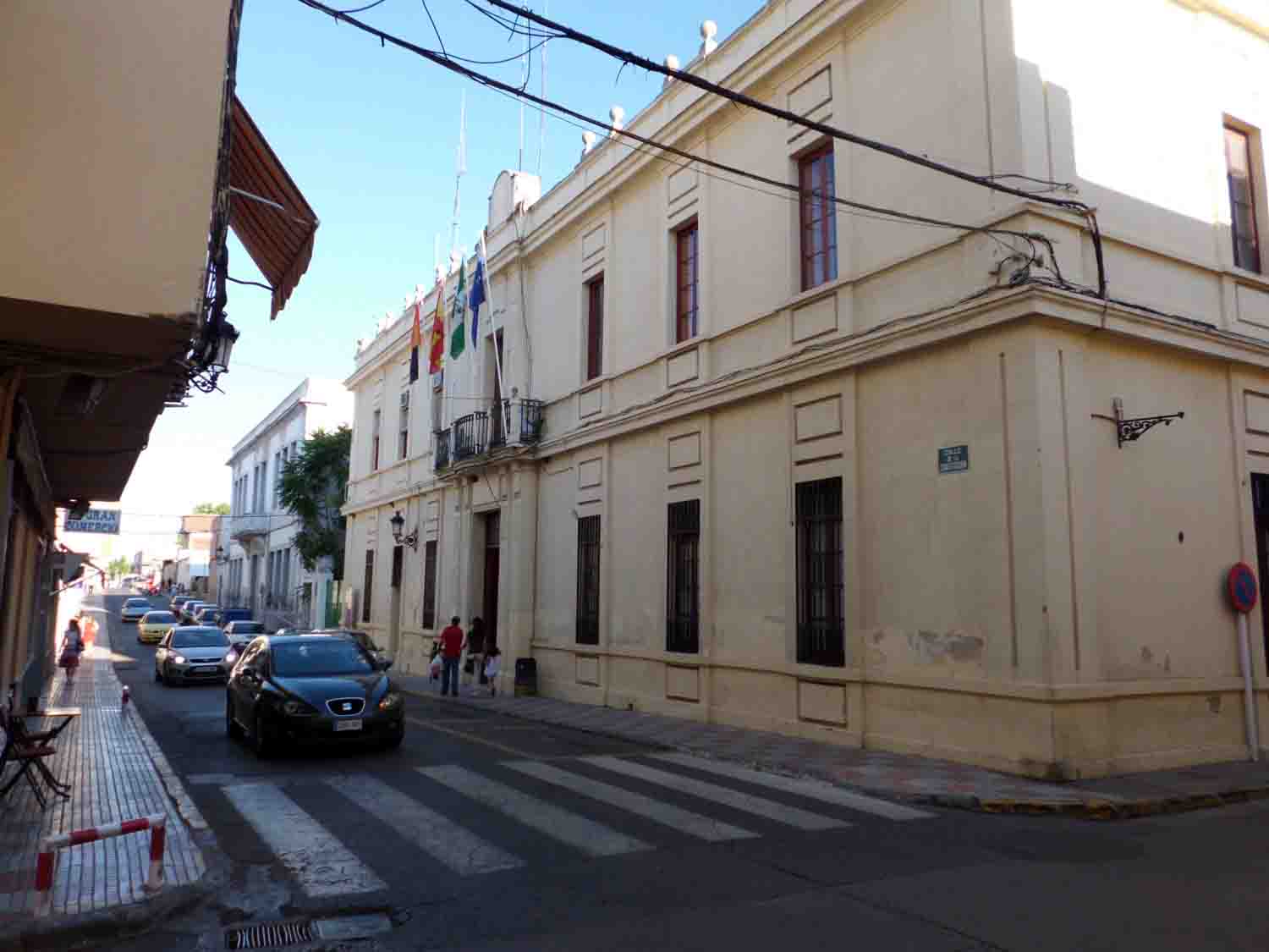 Fachada ayuntamiento de Pe�arroya