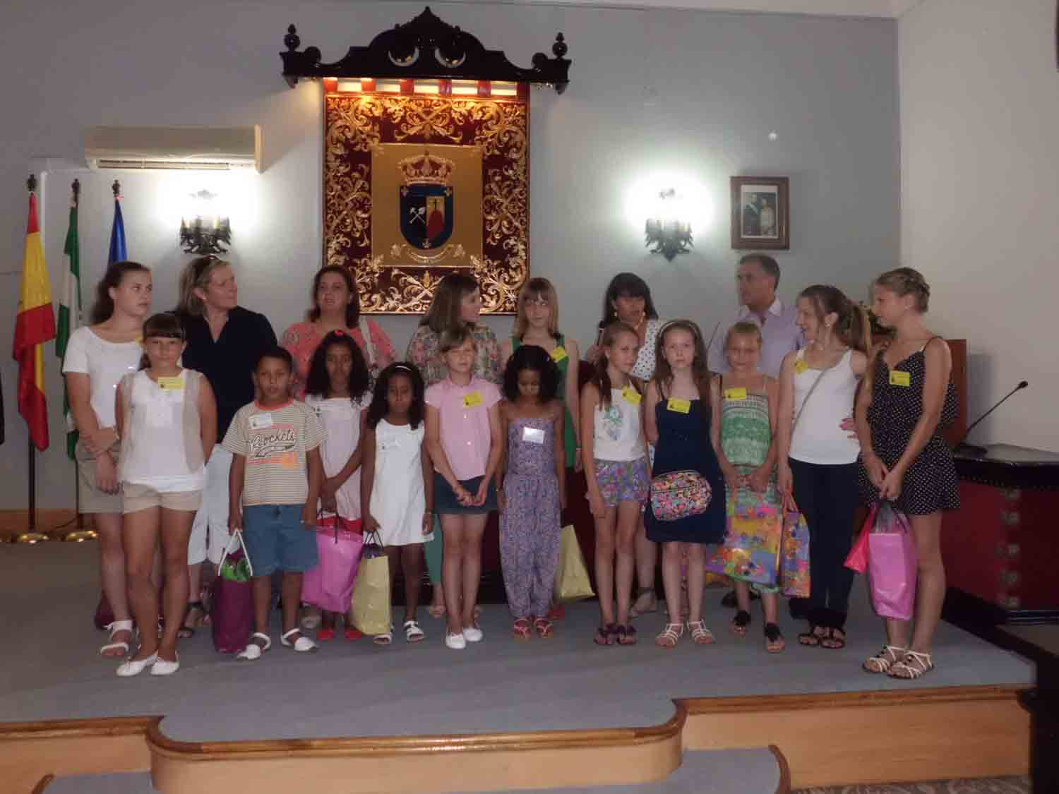 Acto de bienvenida de los ni�os bielorrusos y saharauis