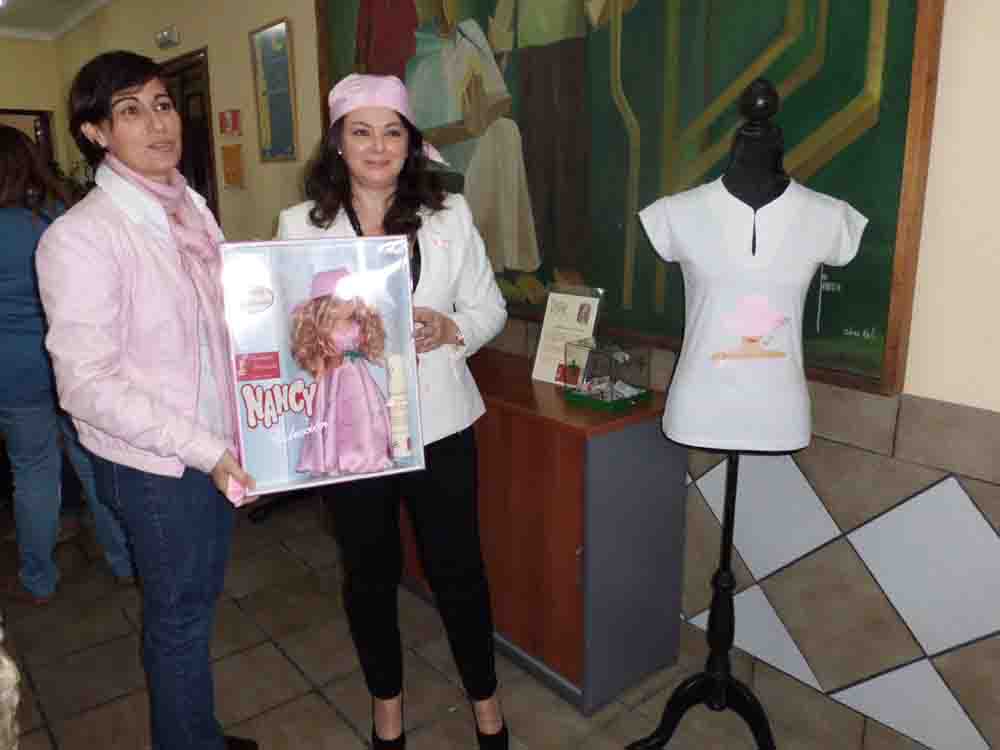 Inauguraci�n de la exposici�n Nancy solidaria