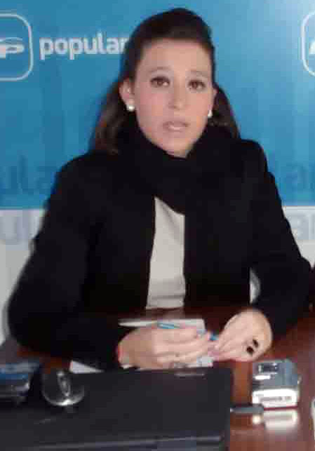 Maria Gil no responde en los plenos municipales