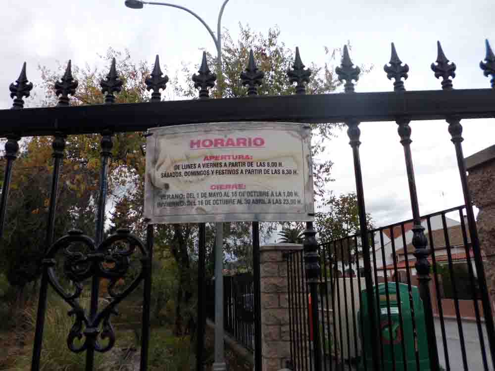 La caba�a el edificio de usos m�ltiples