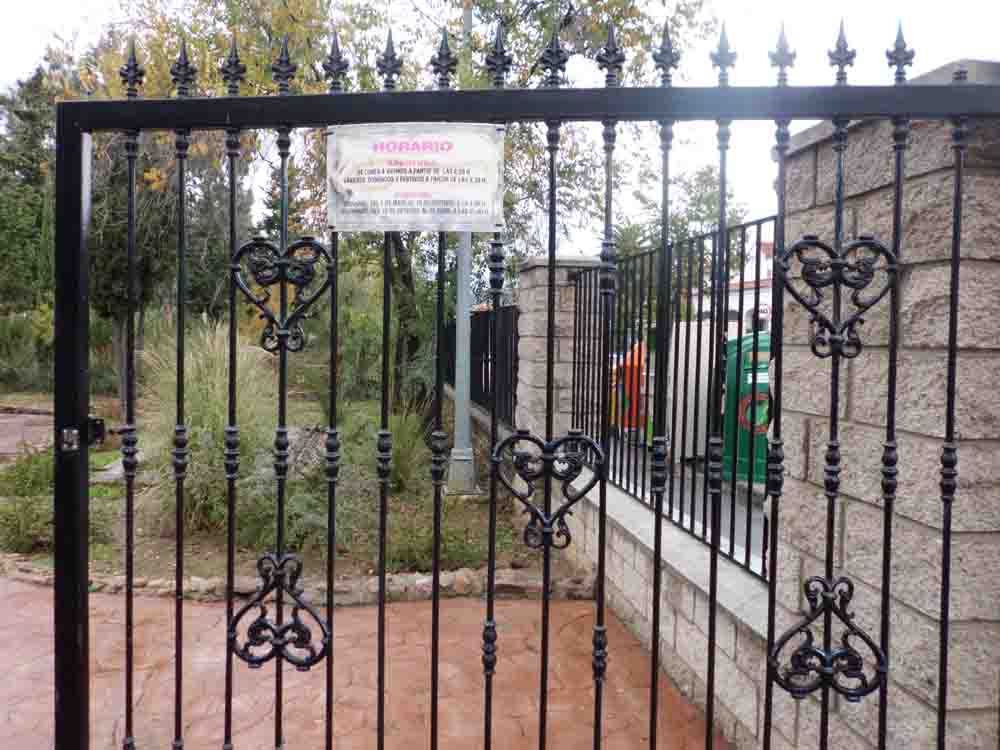 La caba�a el edificio de usos m�ltiples