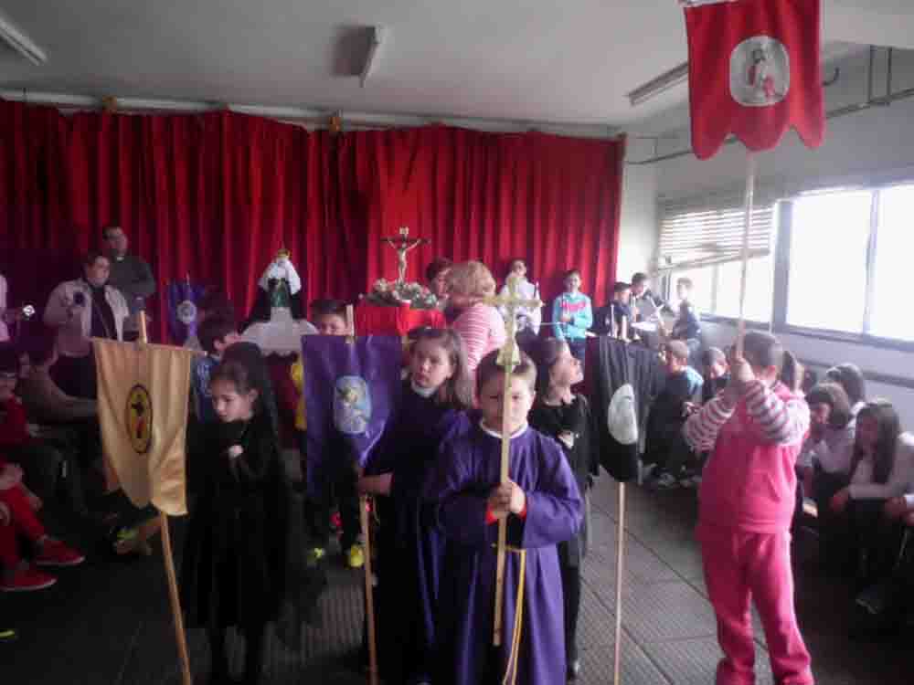 Los colegios celebran la Semana Santa