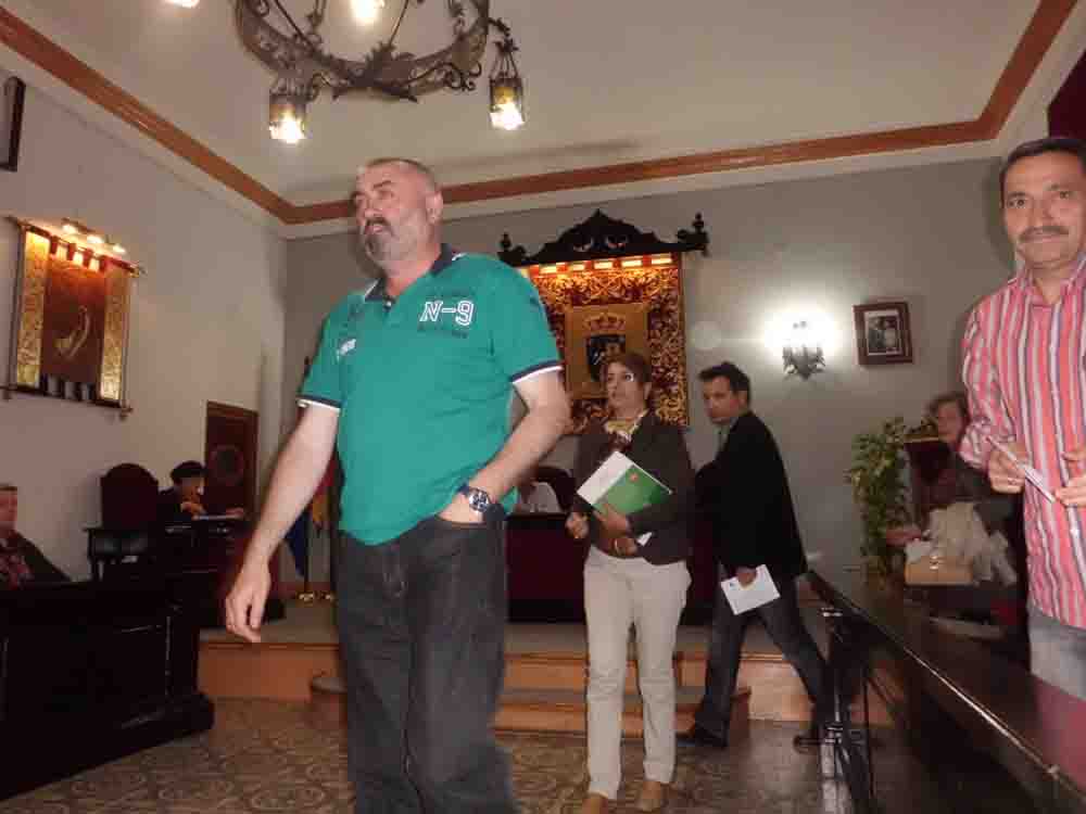 Gil expulsa a Ruiz y el PSOE abandona el pleno