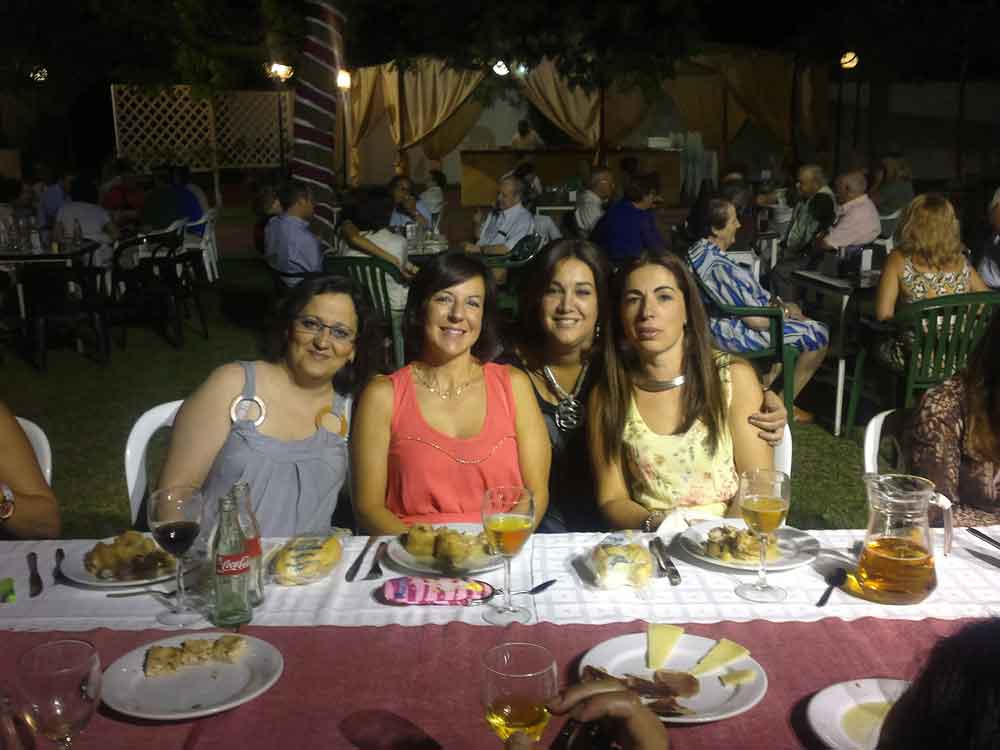 Encuentro entre antiguos alumnos y profesores