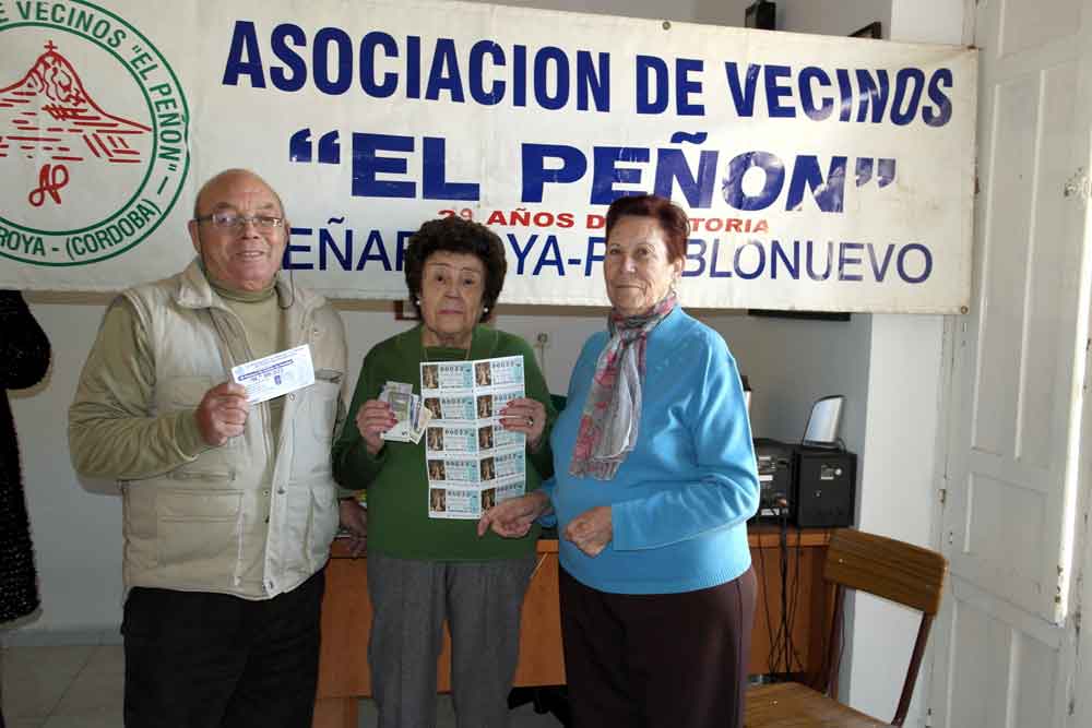 Entrega del Premio de la Rifa Ben�fica