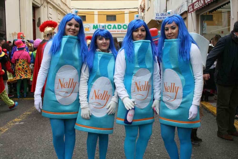 Pasacalles de carnaval en Pe�arroya Pueblonuevo