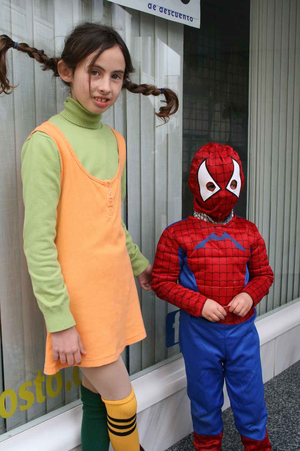 Pasacalles de carnaval en Pe�arroya Pueblonuevo