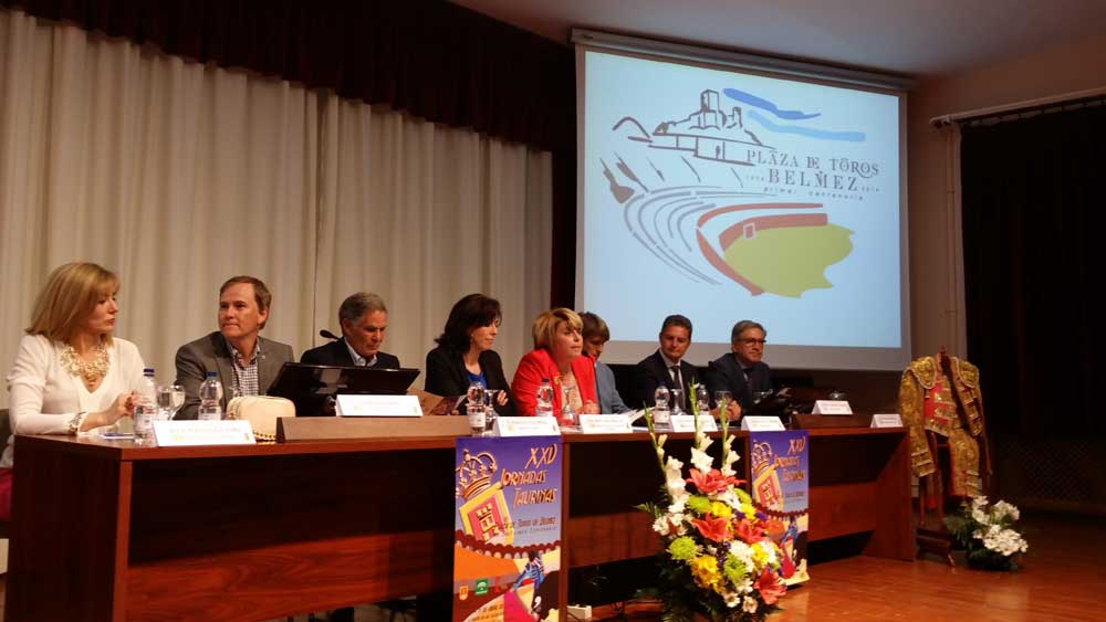 Jornadas taurinas en el ao del centenario