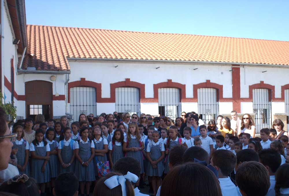 Primer d�a de Colegio en Presentaci�n de Mar�a