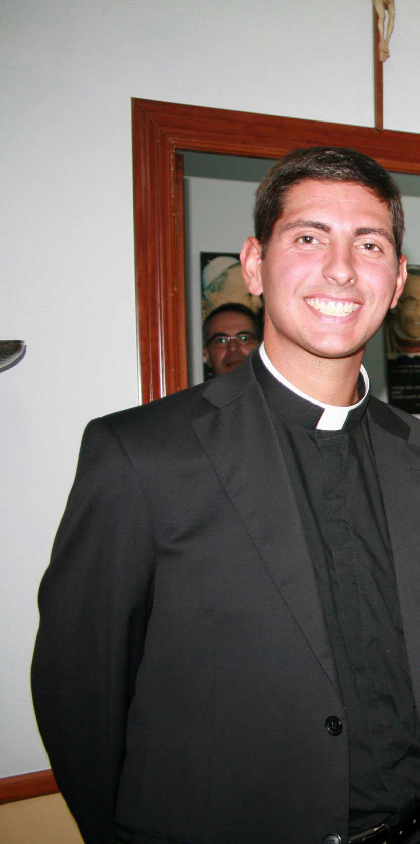 Manuel Rodr�guez Adame, toma posesi�n de la Parroquia San Miguel