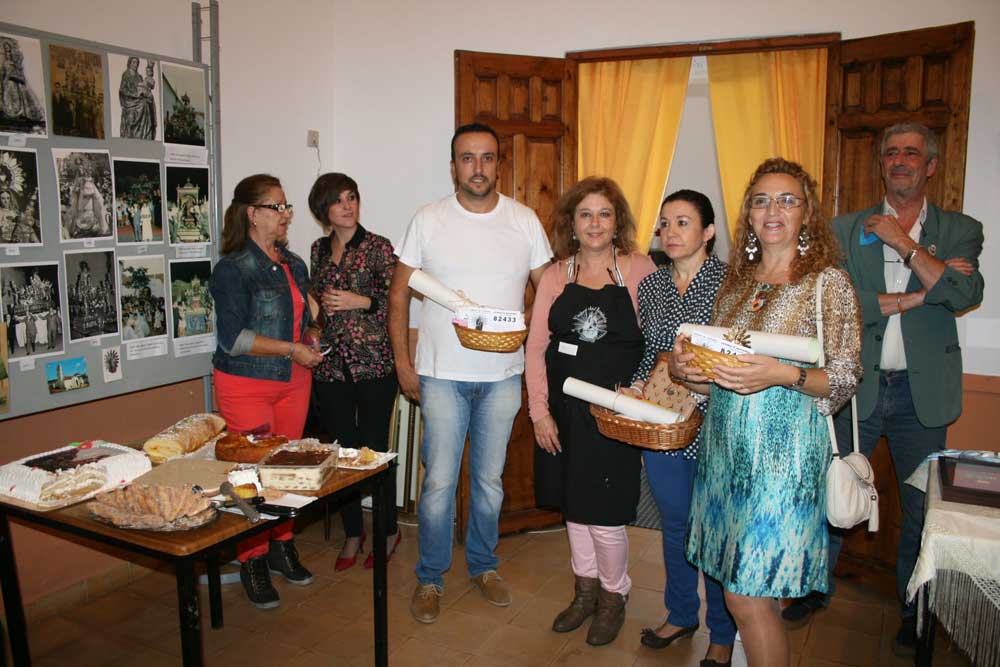 Exposici�n cofrade y concurso de tartas