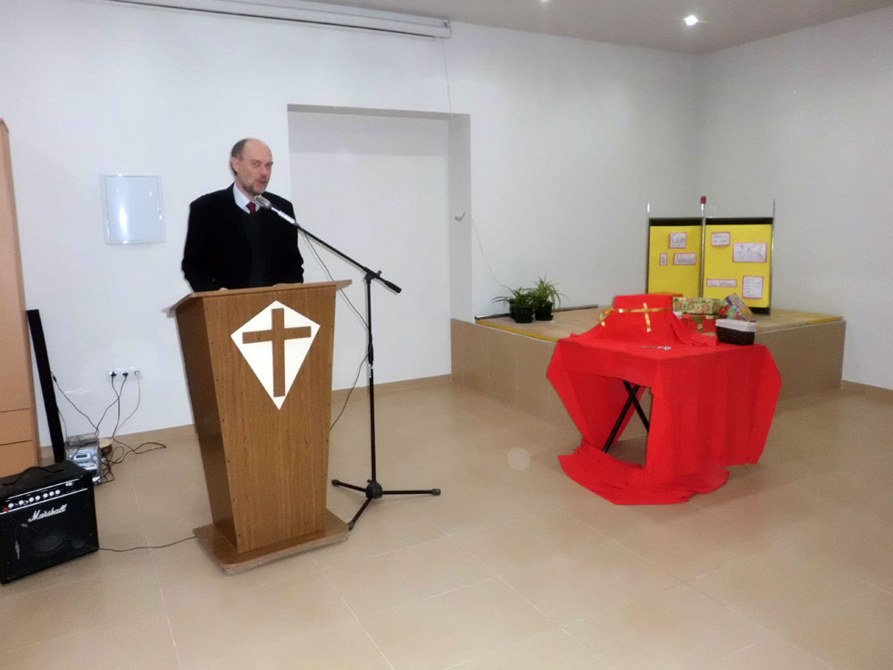 Inauguraci�n de   la Iglesia Evangelista en Pe�arroya