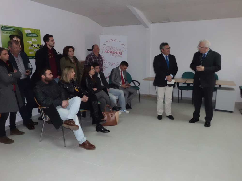 Encuentro con emprendedores de Pe�arroya