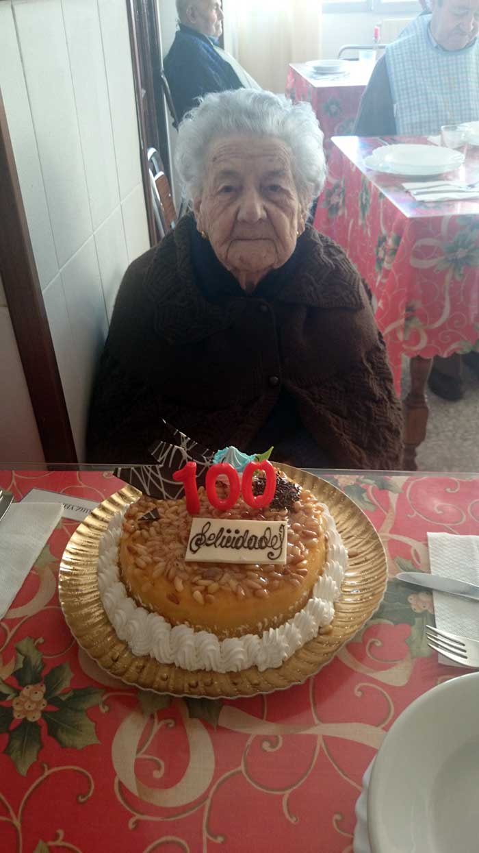 Cumpleaos centenario de Isabel Ruiz Vera